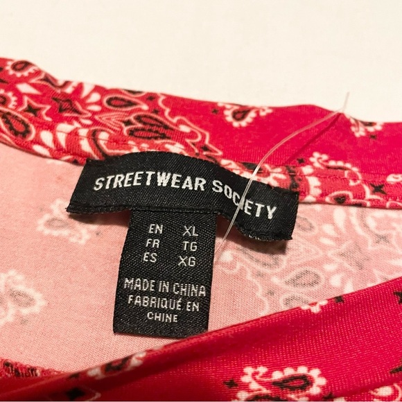 Streetwear Society Paisley Red Bandana Womens Tshirt Size XL Shirt - Picture 3 of 16